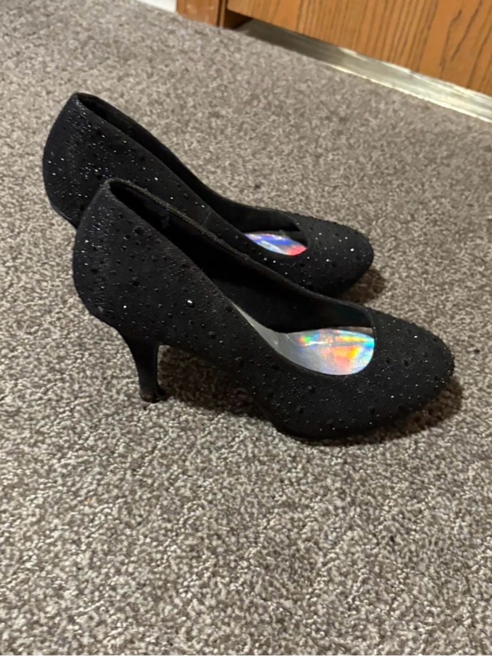 Hot Tomato Black Sparkle Mid-Heel Pumps